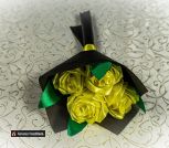 Траурный букет из атласных роз