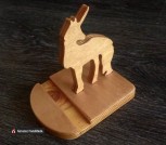 держатель-телефона-планшета-единорог-фанера-под-лаком